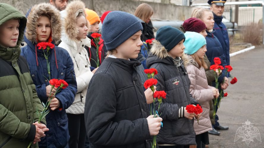 Мемориальная доска в честь офицера СОБР открыта в Пскове