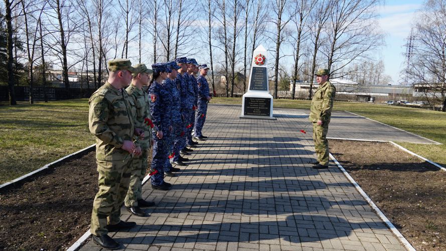 В Пскове росгвардейцы почтили память погибших в Великой Отечественной войне