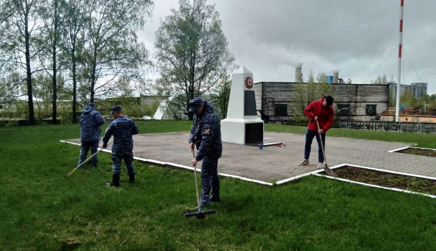 В Пскове сотрудники вневедомственной охраны Росгвардии почтили память погибших в Великой Отечественной войне