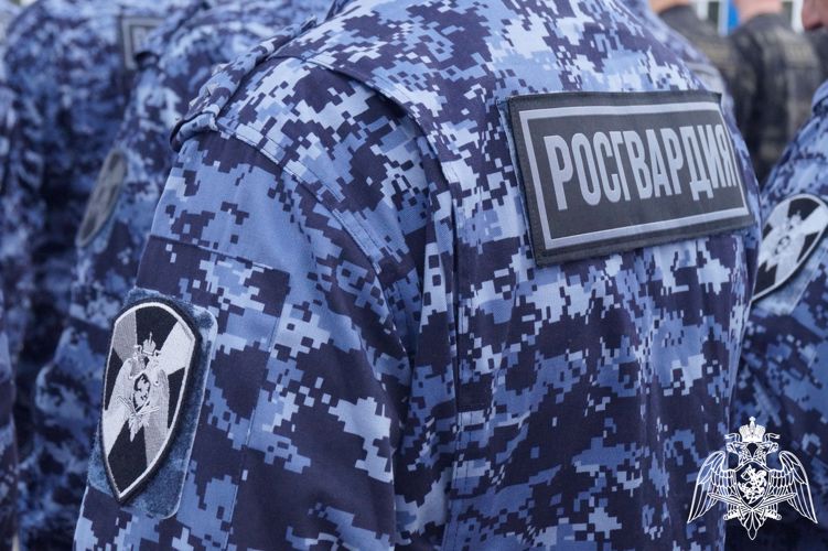 В Пскове росгвардейцы задержали подозреваемого в кражах 