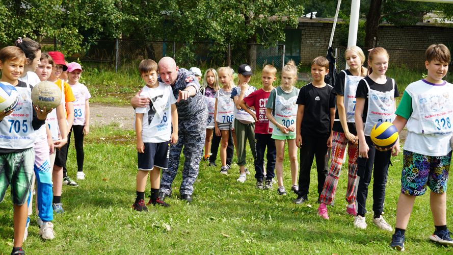 В Пскове прошла акция «Зарядись энергией с Росгвардией»