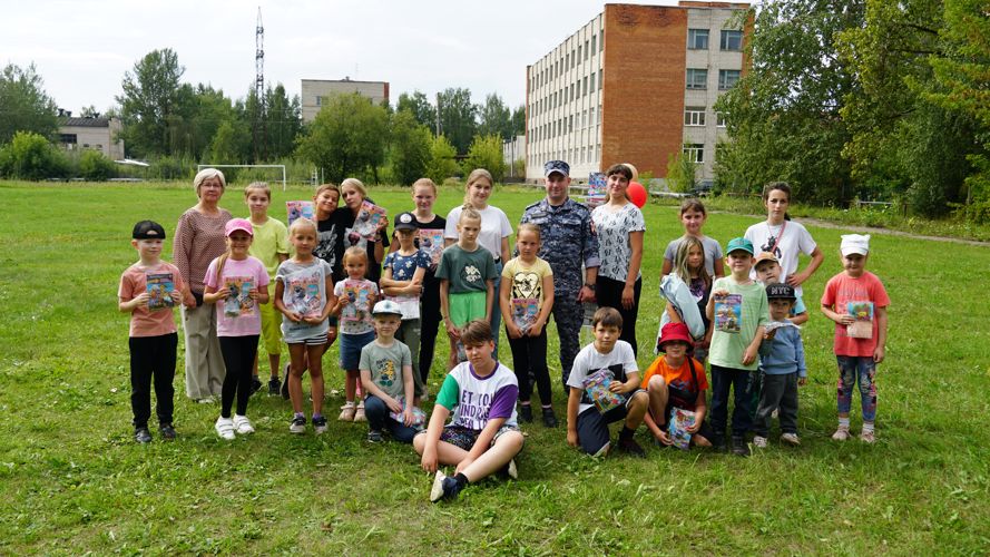 В Пскове прошла акция «Зарядись энергией с Росгвардией»