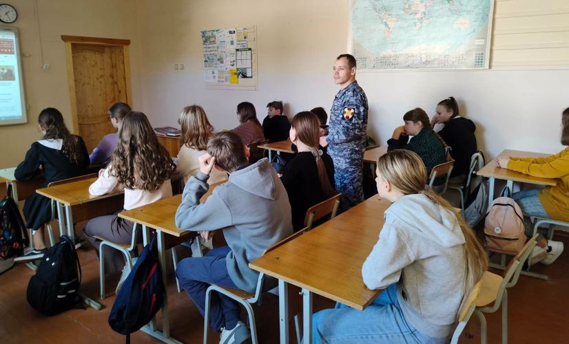 Псковские росгвардейцы приняли участие в просветительской акции