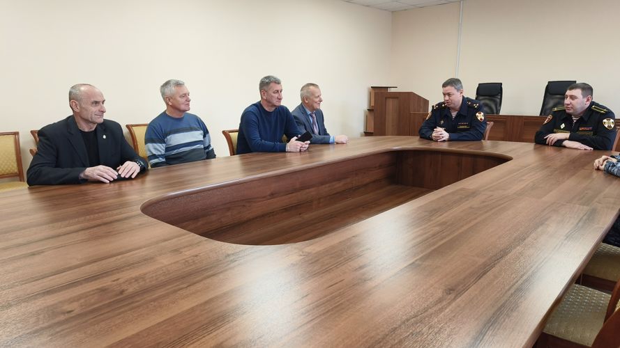В Пскове поздравили ветеранов войск правопорядка