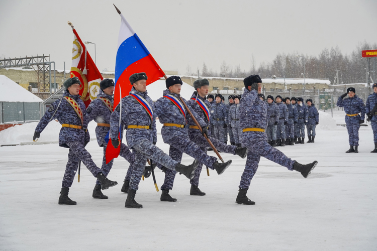 Призванные на службу в Росгвардию псковичи приняли Военную присягу