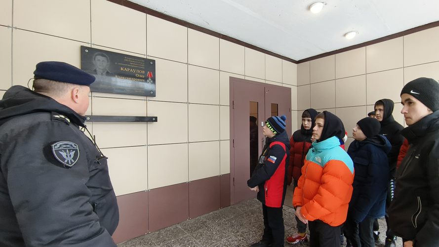 В спецподразделениях псковской Росгвардии прошел «День открытых дверей»