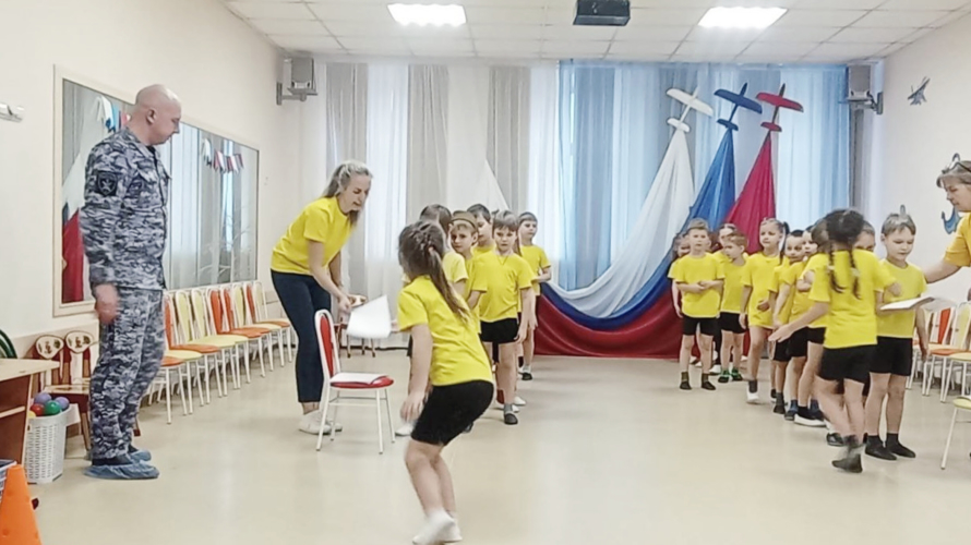 В Пскове росгвардейцы провели «Урок мужества»