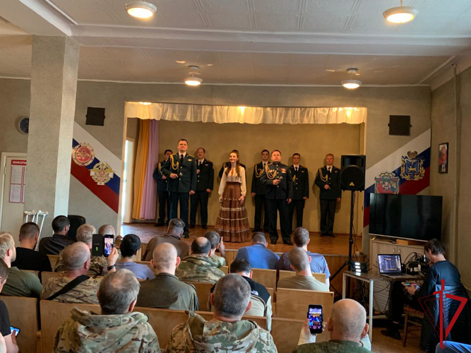В Пскове выступил ансамбль песни и пляски Северо-западного округа Росгвардии