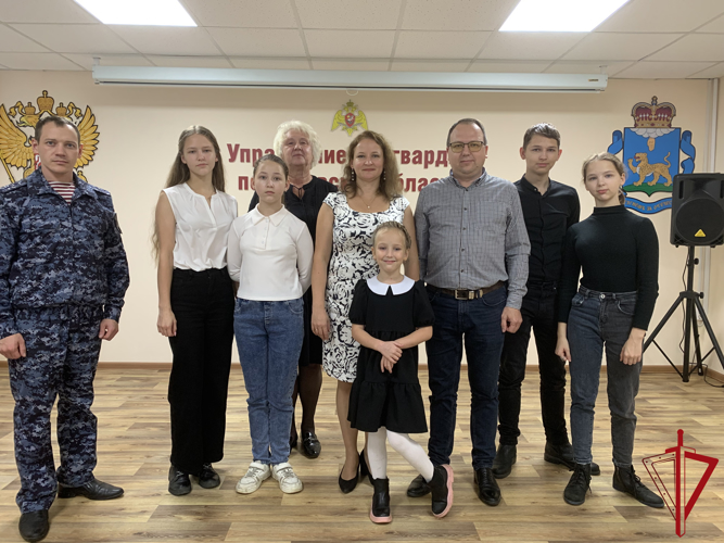 Псковские росгвардейцы провели круглый стол 