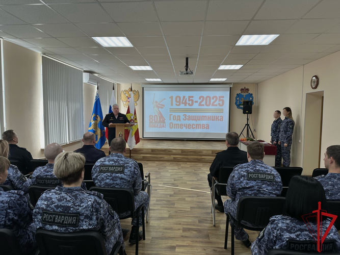 В Пскове росгвардейцы отметили День защитника Отечества 