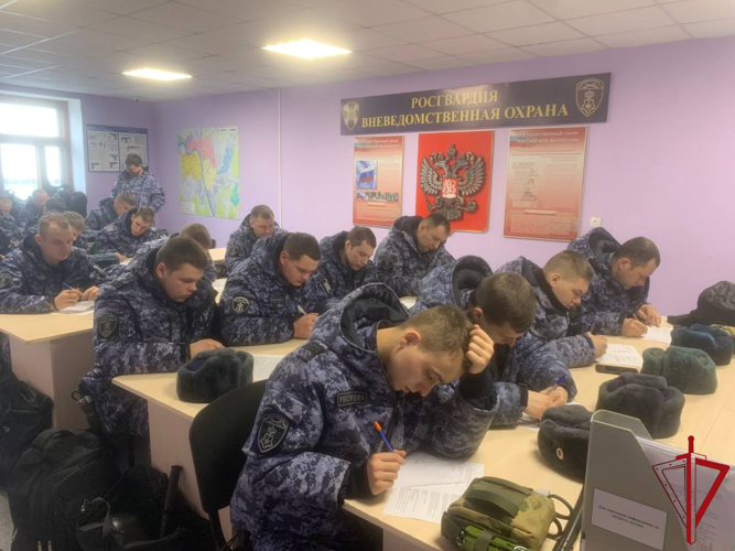 В Пскове прошел конкурс профессионального мастерства среди групп задержания вневедомственной охраны Росгвардии