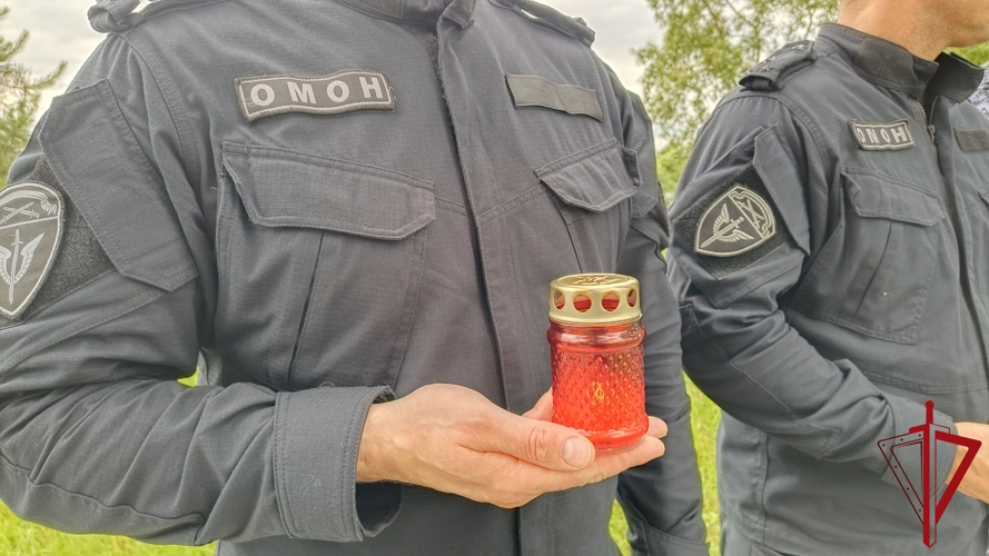 Росгвардейцы почтили память защитников Пскова