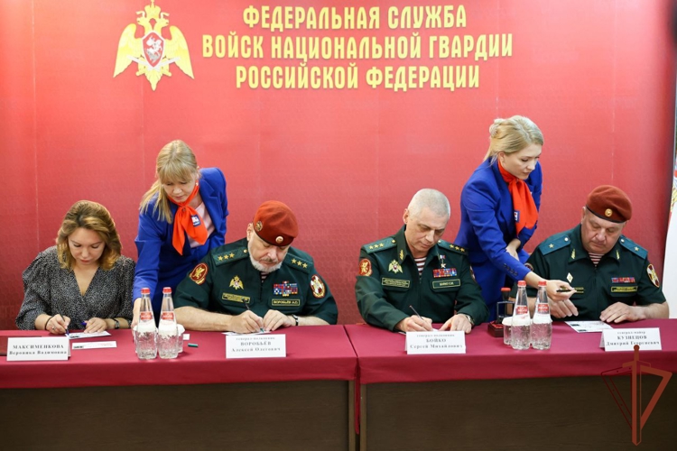 В Росгвардии состоялось торжественное гашение марки, посвященной воинам НКВД – участникам Парада Победы 1945 года