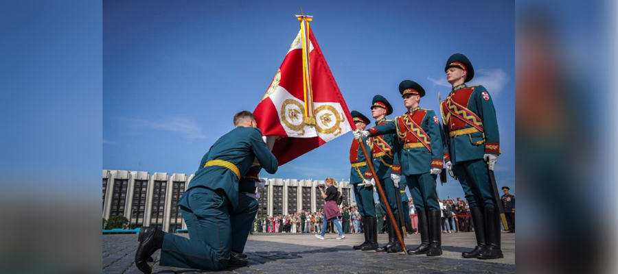 Первый выпуск офицеров Военной ордена Жукова академии войск национальной гвардии Российской Федерации состоялся в Санкт-Петербурге