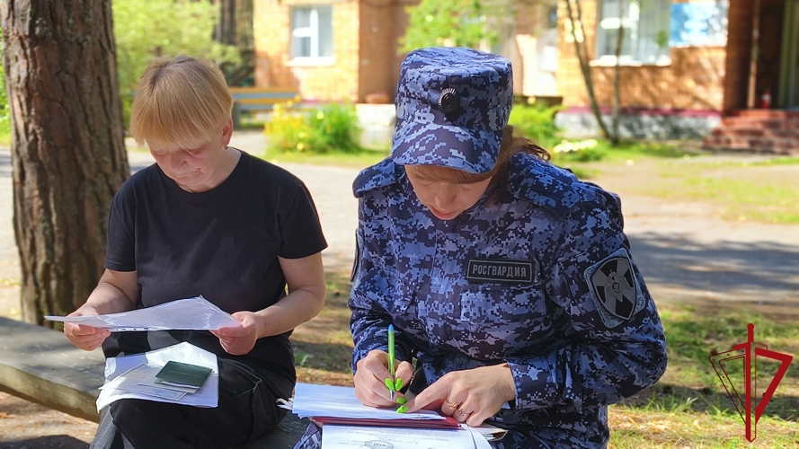 В Псковской области сотрудники Росгвардии проверяют работу частных охранных организаций, обеспечивающих безопасность летних лагерей