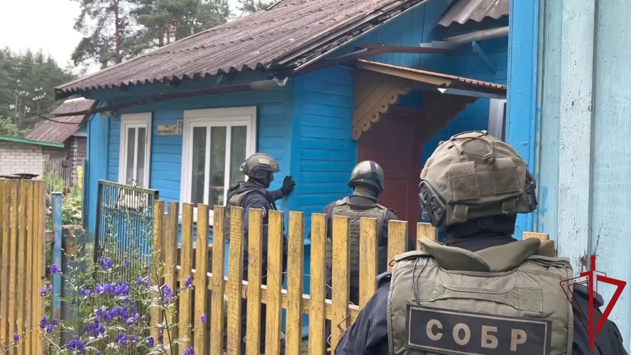 При силовой поддержке псковского СОБР «Гепард» задержан подозреваемый в призывах к экстремизму и терроризму