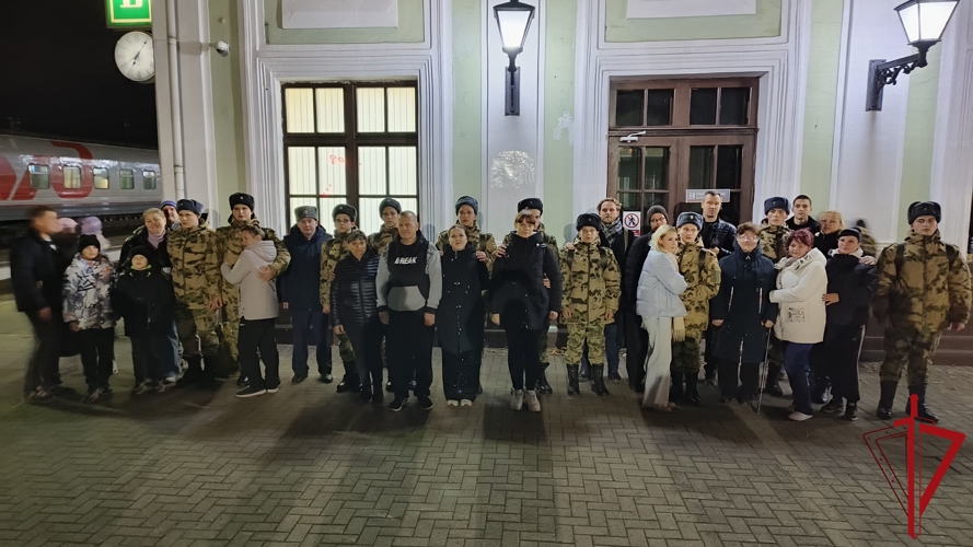 Призывники из Псковской области отправились на службу в Росгвардию