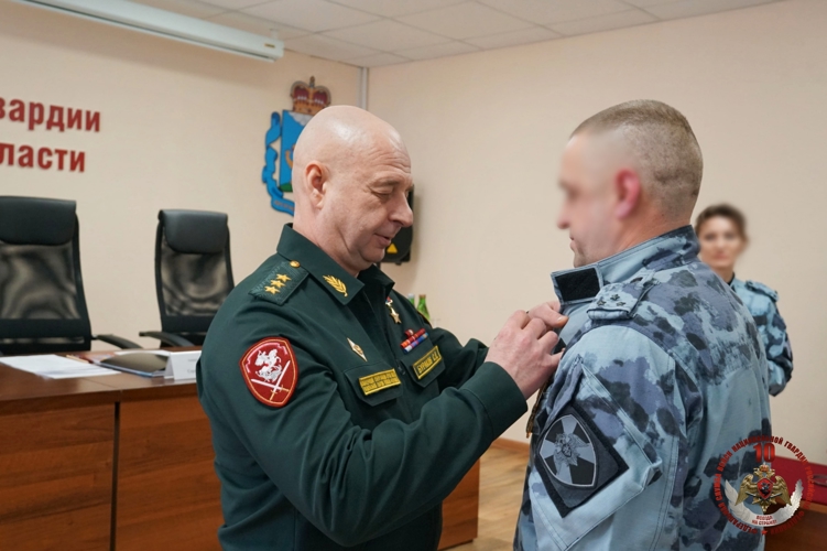 Командующий Северо-Западным округом представил личному составу начальника Управления Росгвардии по Псковской области  