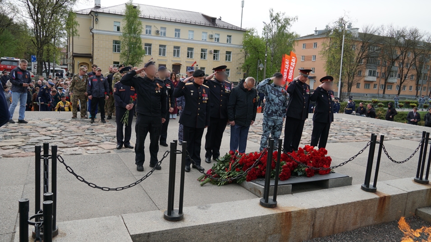В Пскове росгвардейцы приняли участие в торжественно-памятной церемонии