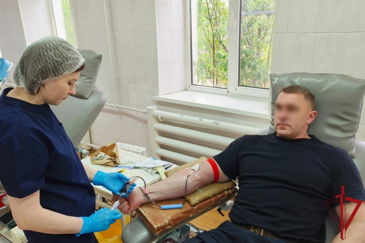 Псковские росгвардейцы присоединились к донорской акции «От сердца к сердцу»