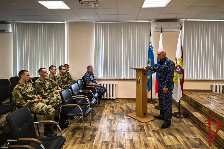 Призывники из Псковской области отправились на службу в воинские части Росгвардии