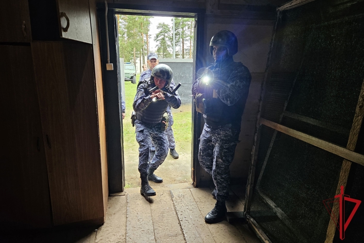 Псковская Росгвардия приглашает на службу в подразделениях вневедомственной охраны