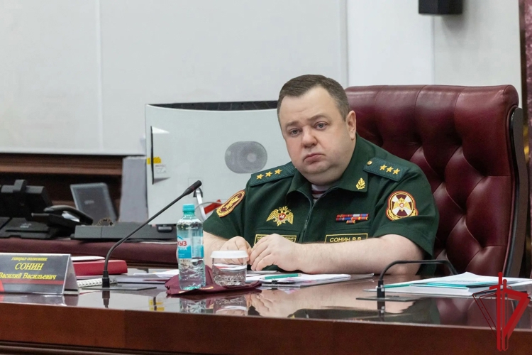 25 августа 2026 года заместитель директора Росгвардии генерал-полковник Василий Сонин провёл заседание Оперативного штаба Росгвардии 