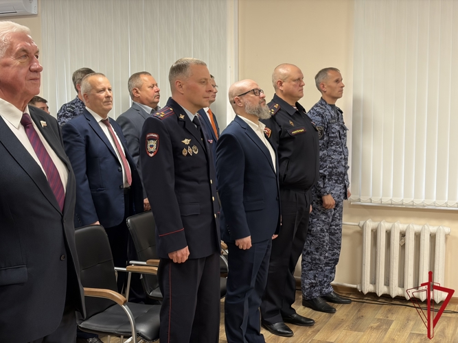 В Пскове прошло торжественное мероприятие по случаю 74‑й годовщины вневедомственной охраны Росгвардии